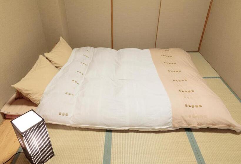 Номер Стандарт Индивидуальный, Kyoto Hana Hostel