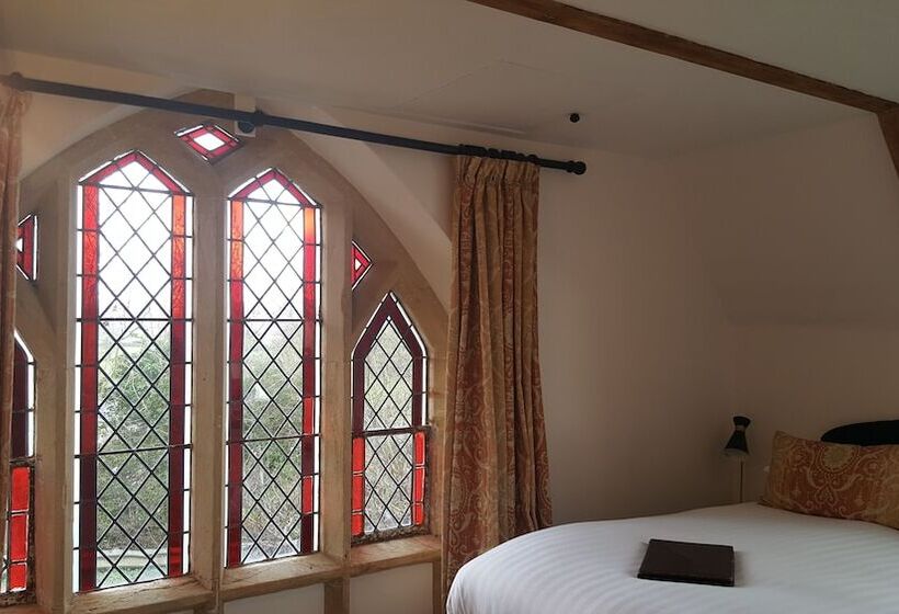 Номер Стандарт, The Belfry At Yarcombe