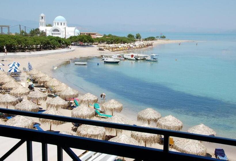 اتاق استاندارد سه نفره, Alexandra