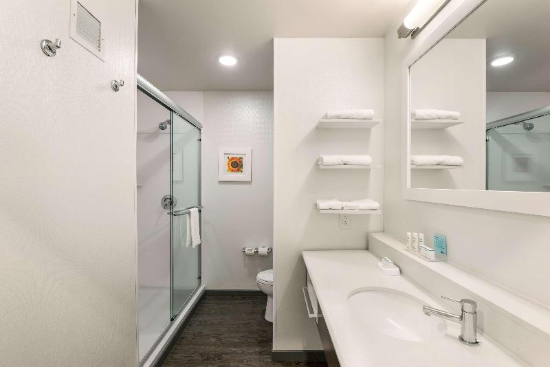 Стандартный Номер Кровать Кинг, Hampton Inn & Suites Lavonia