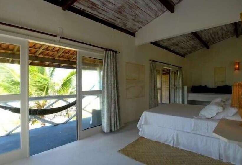 سوییت لوکس, Peninsula Beach Club