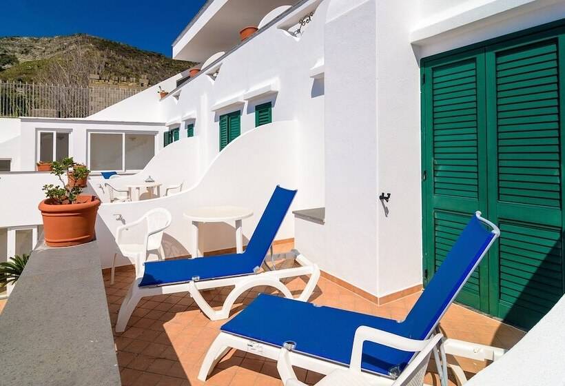 Номер Стандарт Вид на Море, Villa Fumerie