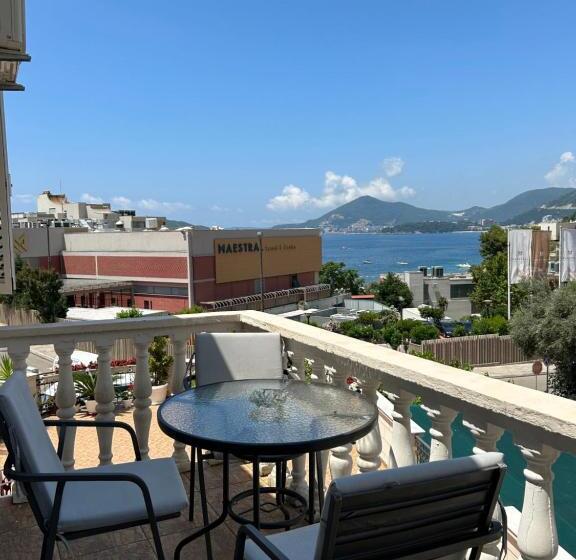 اتاق سه نفره سوپریور با چشم‌انداز دریا, Apartmani Kažanegra33