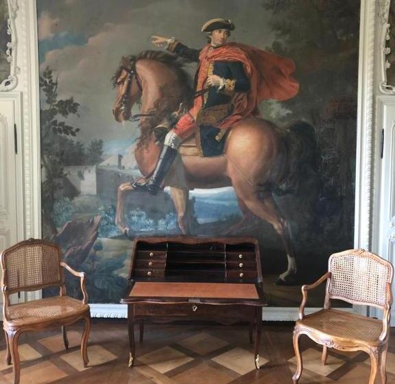 اتاق لوکس, Chateau Montalembert Maîche