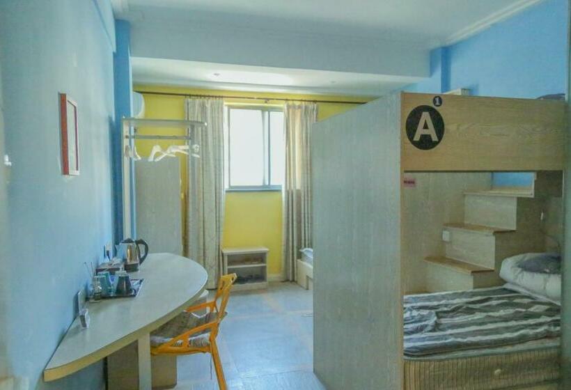 Кровать в Общей Комнате, Kunlun International Youth Hostel