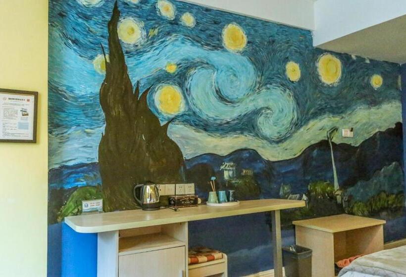 Номер Стандарт Трехместный, Kunlun International Youth Hostel