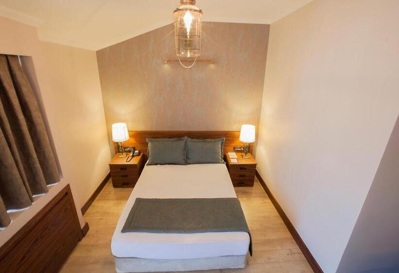 اتاق سوپریور با چشم‌انداز دریا, Cuci Hotel Di Mare Bayramoglu