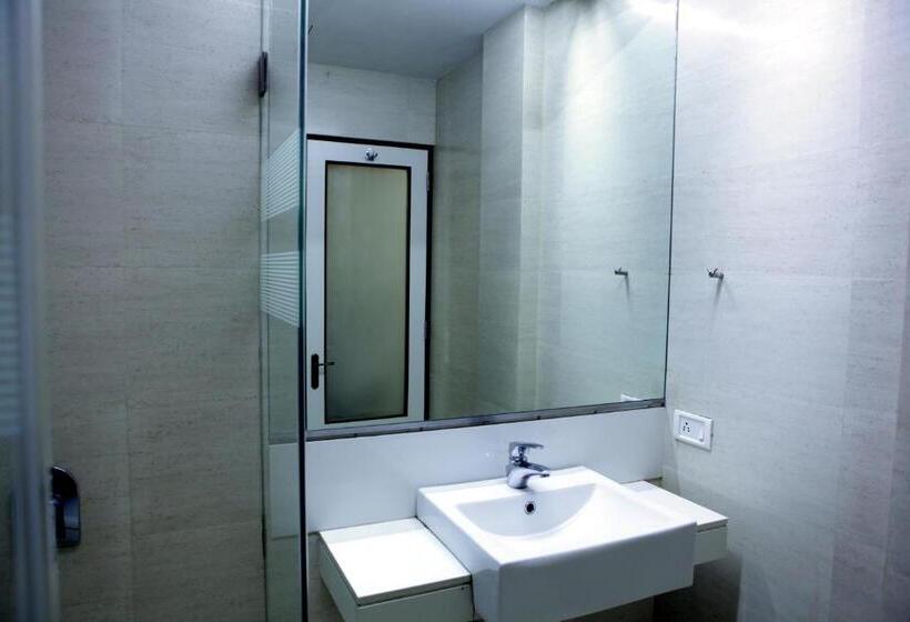Quarto Deluxe, Elphinstone