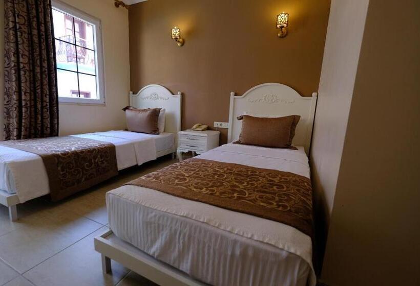 اتاق اساندارد با چشم‌انداز جانبی به دریا, Enda Boutique Hotel Kalkan