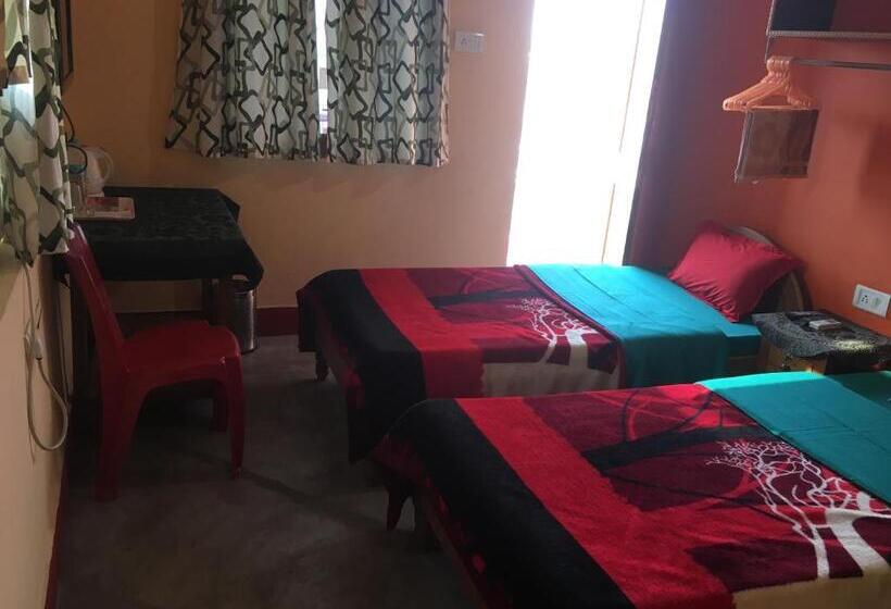 اتاق اکونومی, Kundanbazar Guest House