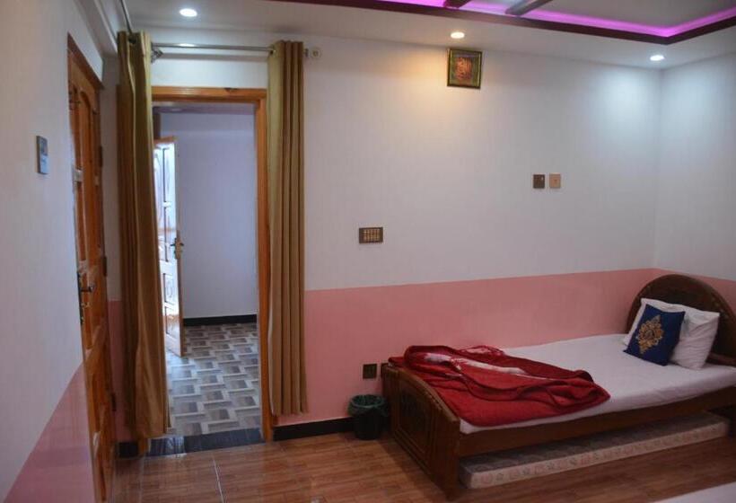 خانه 4 خوابه, Eagle Nest Cottage, Kala Bagh