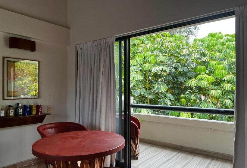 Suite, Casa Bugambilia, Un Pequeño Hotel En Tepoztlán