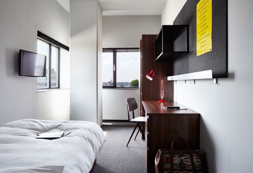 Standard Single Room, The Social Hub Amsterdam City
