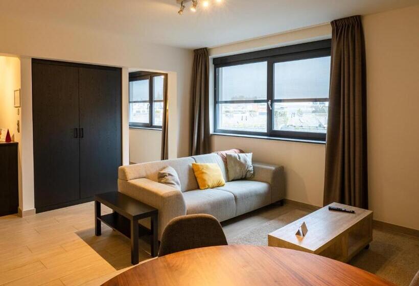 Apartament Deluxe 1 Sypialnia, Tower Hotel Aalst
