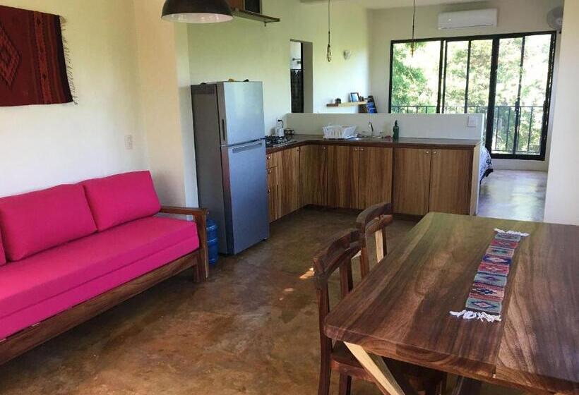 庭の見える１ベッドルームアパートメント, Centro Sati Bungalow