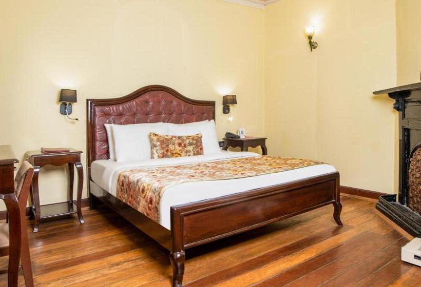 سوئیت جونیور با چشم‌انداز, Summit Swiss Heritage Resort & Spa