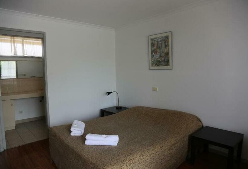 Семейный Номер, Beaconsfield Lodge Motel