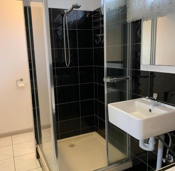Номер Стандарт с Гидромассажем, Beaconsfield Lodge Motel