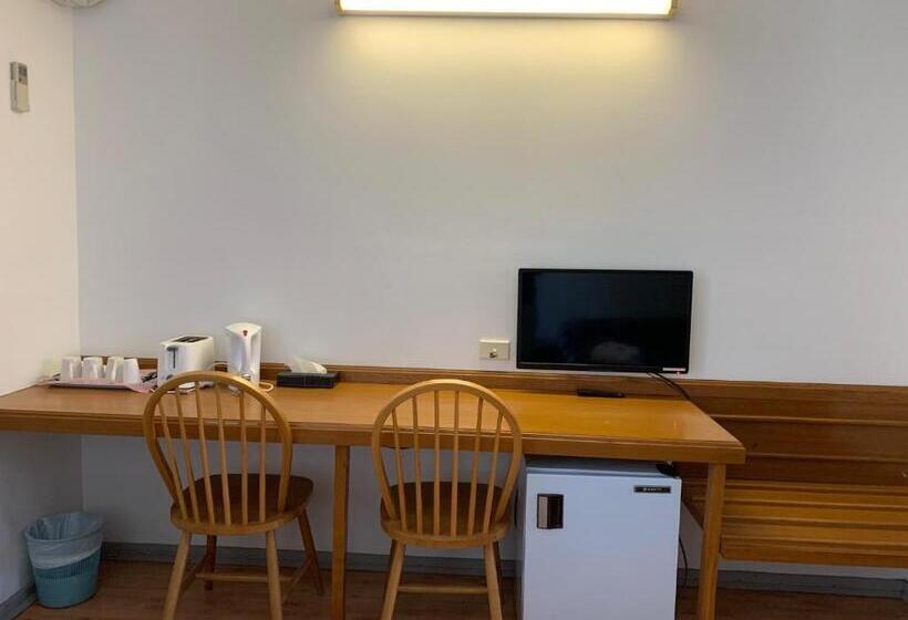 Номер Стандарт Трехместный, Beaconsfield Lodge Motel