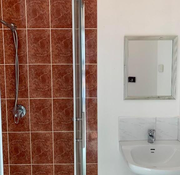 Номер Стандарт, Beaconsfield Lodge Motel
