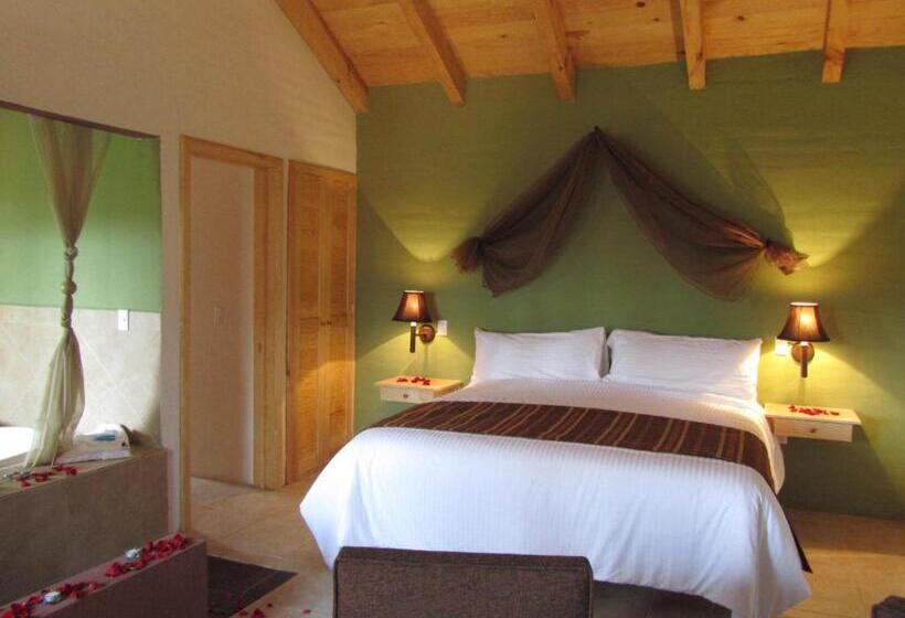 سوئیت کلاب, Bosque Escondido