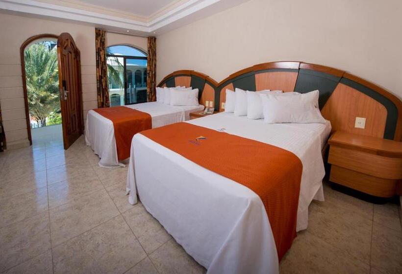 غرفه قياسيه سريرين مزدوجين, Costa Azul