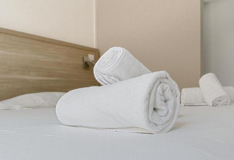 4인용 스탠다드 룸, Hôtel De La Citadelle