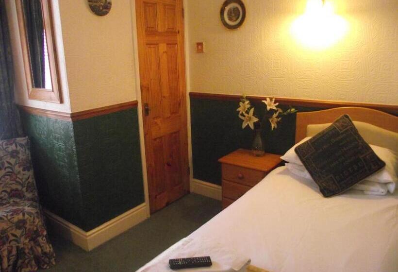 اتاق استاندارد یک نفره, The Molly House