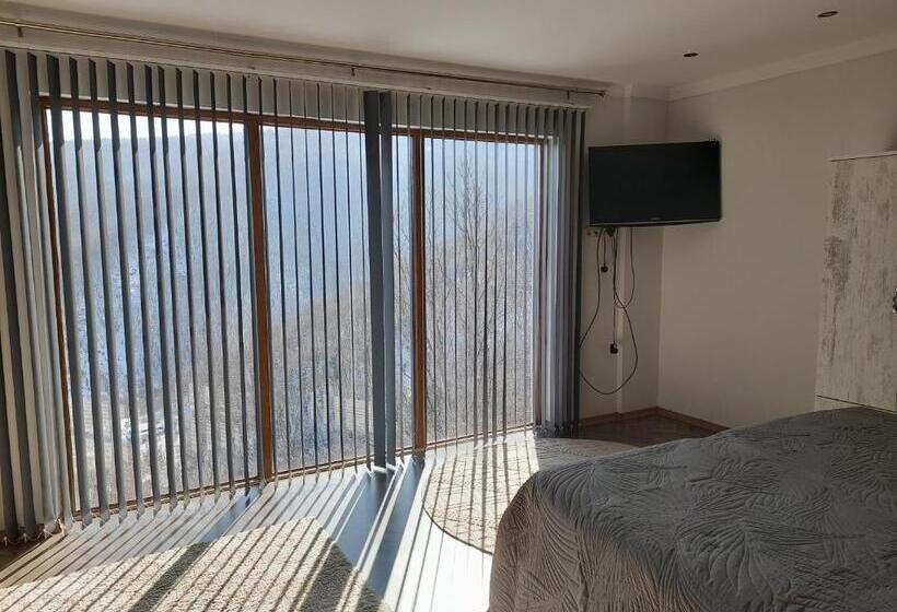 Номер Стандарт Вид на Горы, Turkish Retreat