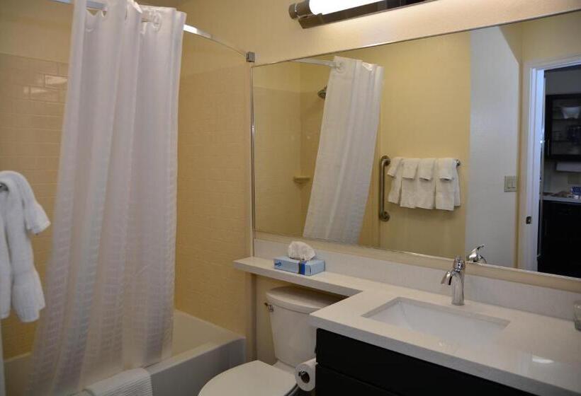 Номер Стандарт, Candlewood Suites College Station, An Ihg