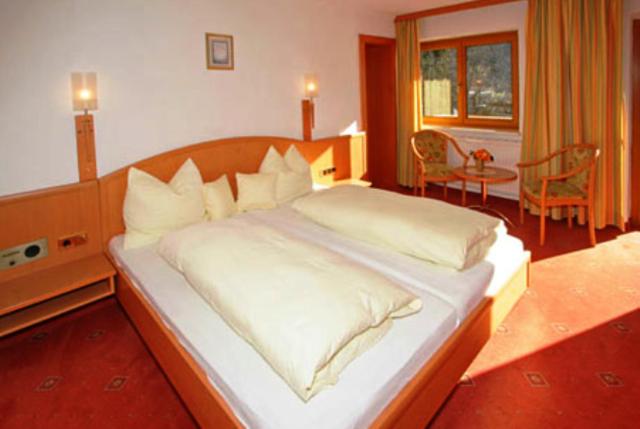 اتاق استاندارد با بالکن, Berghof