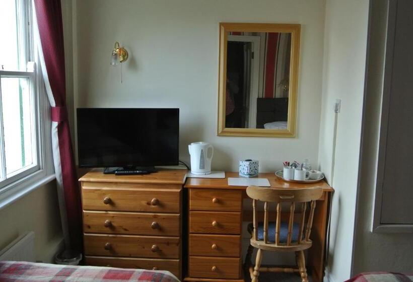 Номер Стандарт, Old Castle Farm Guest House