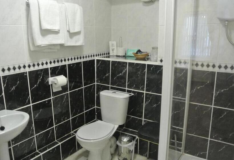 Номер Стандарт, Old Castle Farm Guest House