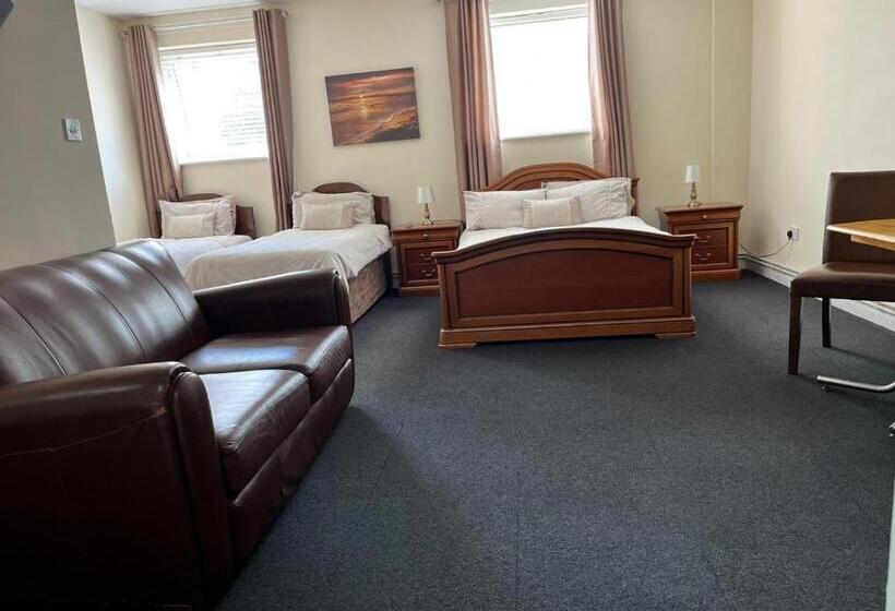 Номер Стандарт Трехместный, The Goodlife Guesthouse
