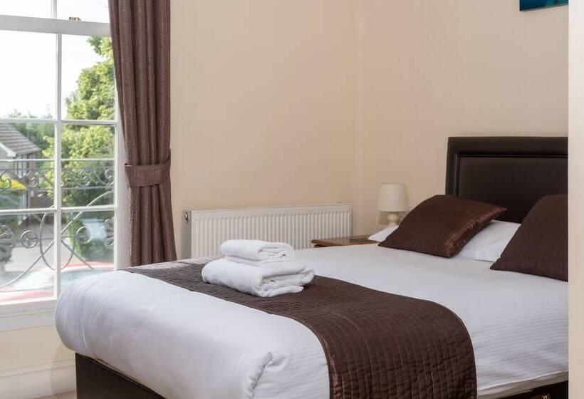 Семейный Номер, The Lawns Guest House