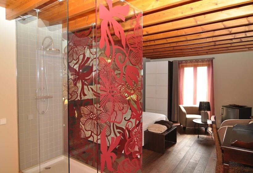 Люкс, Restaurant & Rooms Cabrit