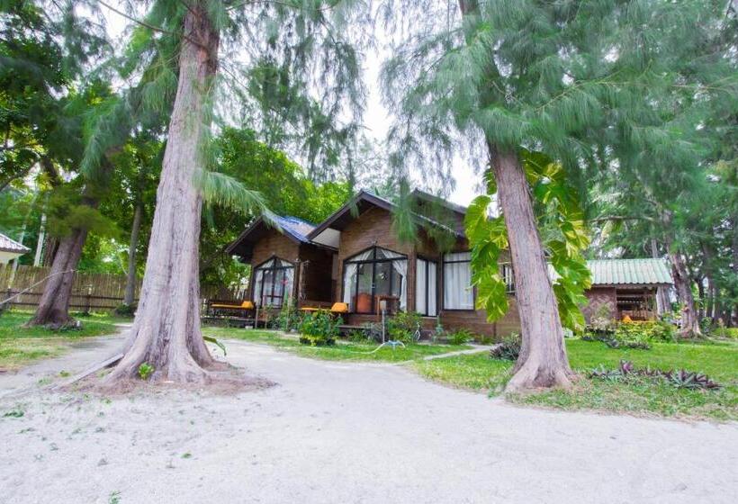 Бунгало Стандарт Вид на Море, Salisa Resort