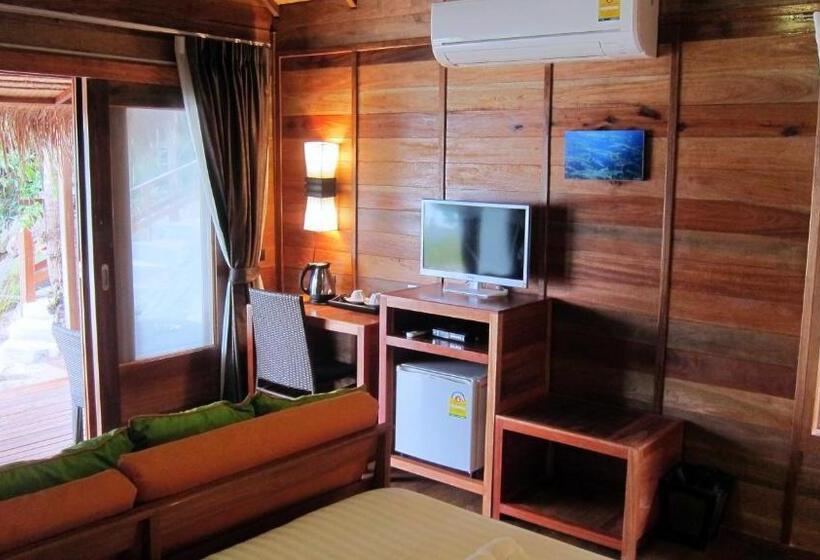 Бунгало Стандарт, Ten Moons Lipe Resort