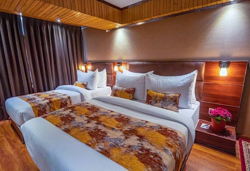 Трехместный Номер Deluxe, Yashshree Mall Road Darjeeling