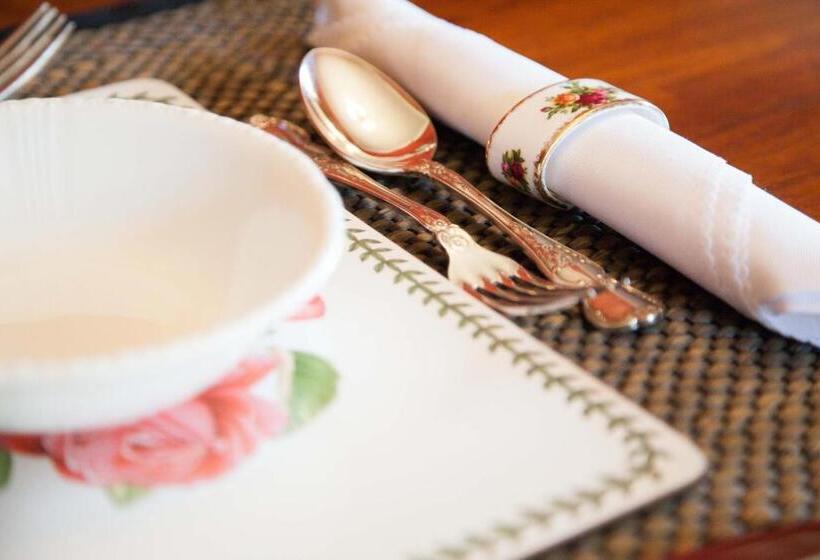 Студио Стандарт с Балконом, Tairoa Lodge