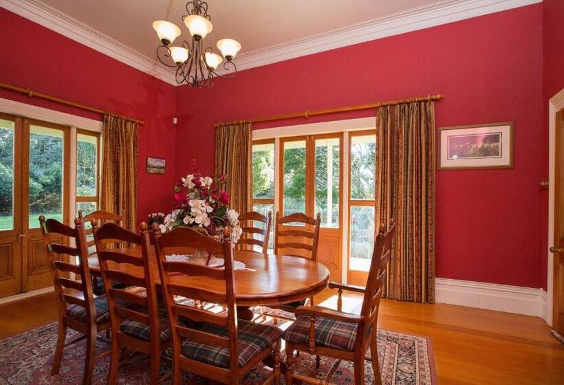 Студио Стандарт с Балконом, Tairoa Lodge
