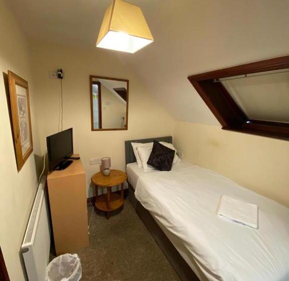 اتاق استاندارد یک نفره, Little Foxes Hotel & Gatwick Airport Parking