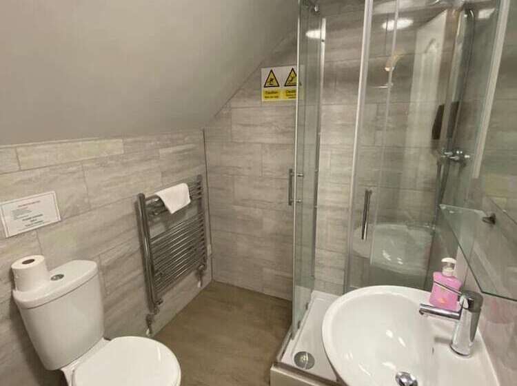 اتاق استاندارد یک نفره, Little Foxes Hotel & Gatwick Airport Parking