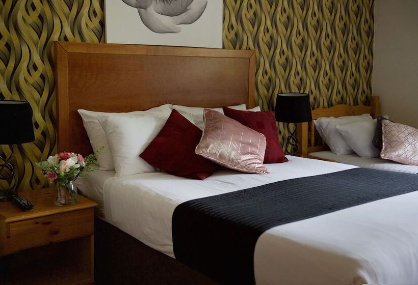 اتاق استاندارد سه نفره, Little Foxes Hotel & Gatwick Airport Parking