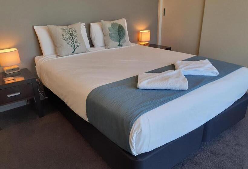 آپارتمان 3 خوابه با چشم‌انداز دریا, Esplanade Apartments