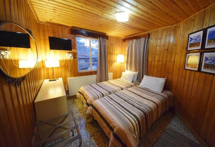 Четырехместный Номер Стандарт, Christys Palace