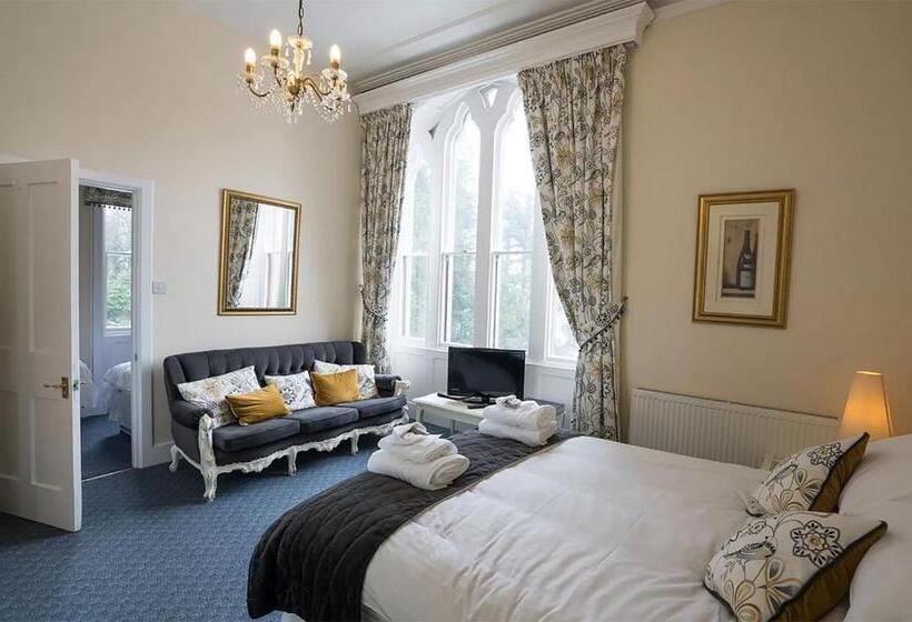 Четырехместный Номер Стандарт, Mellington Hall Country House
