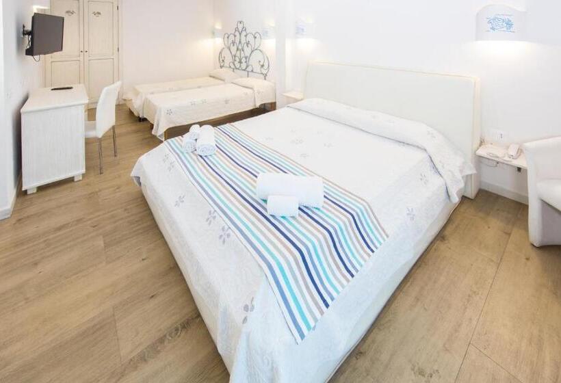 اتاق استاندارد چهار تخته, Olbia City