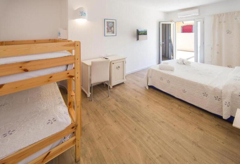 اتاق استاندارد چهار تخته, Olbia City