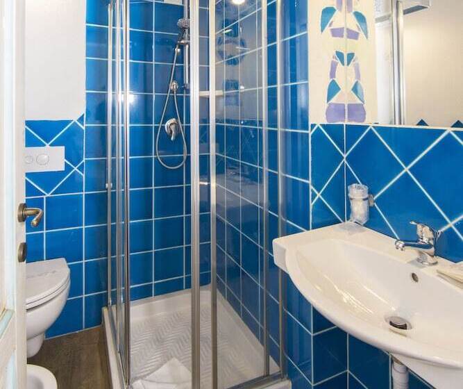 اتاق استاندارد چهار تخته, Olbia City